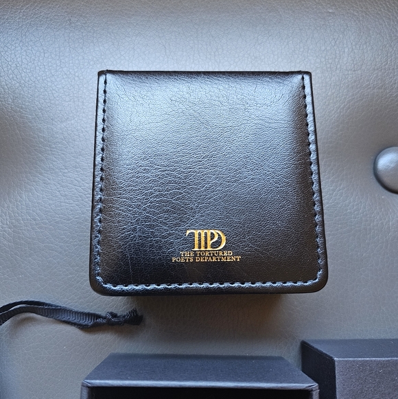 Taylor Swift The Tortured Poets Department TTPD Ring Size 7 & Desk Notepad - Picture 6 of 6